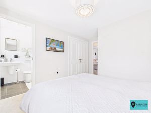 Main Bedroom- click for photo gallery